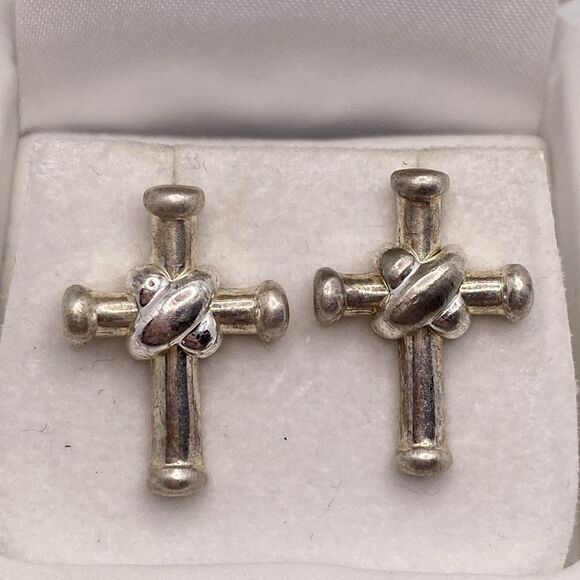 💛 Vintage Silver Plated Cross Earrings - Picture 2 of 4